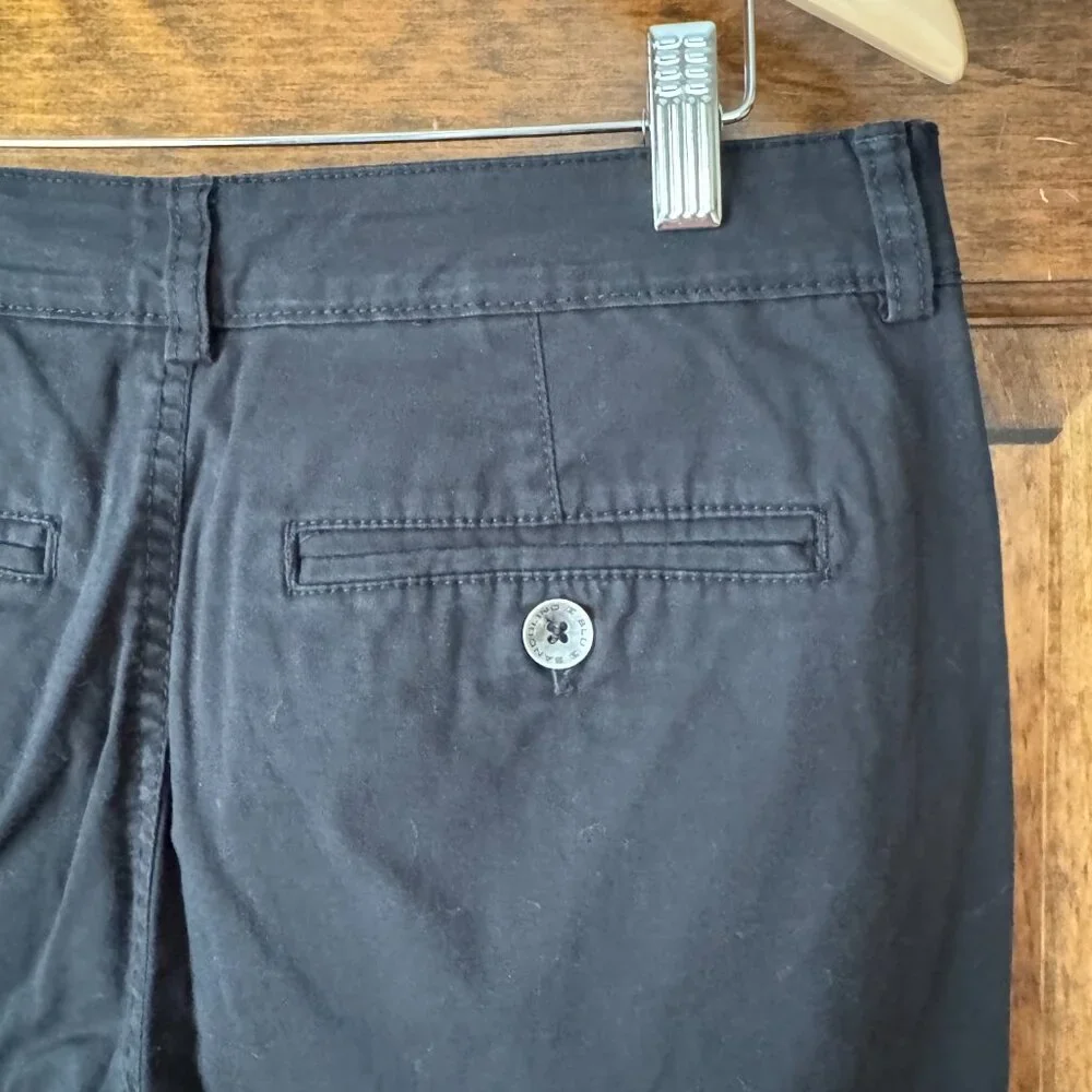 Bandolino Black Capris Size 12